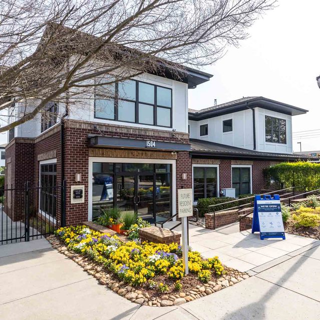 Junction 1504 - Leasing Office Exterior